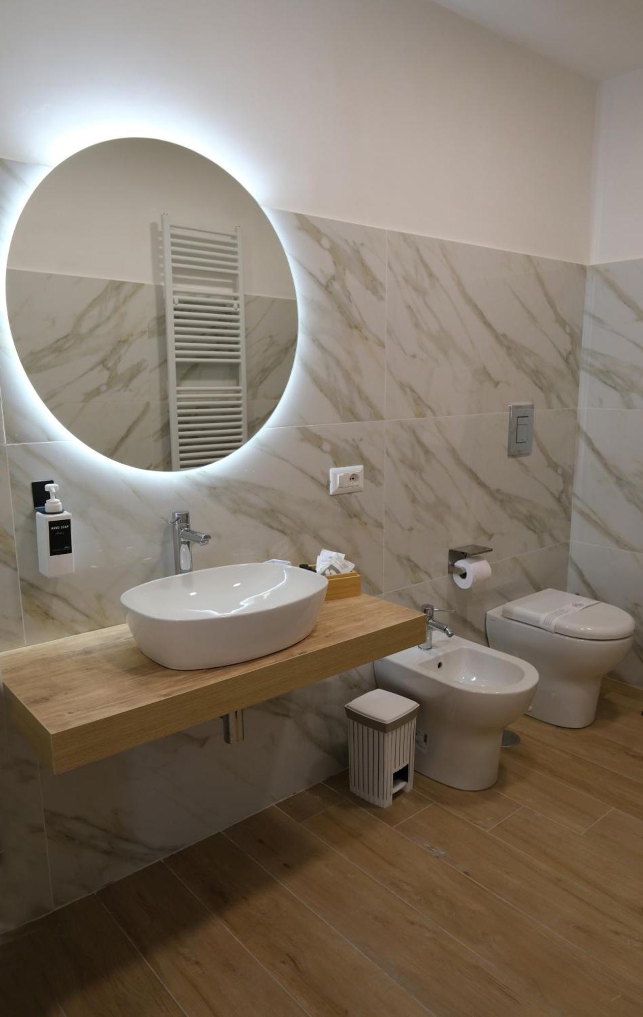 Toledo 292 Luxury House Apartment Napoli Ngoại thất bức ảnh